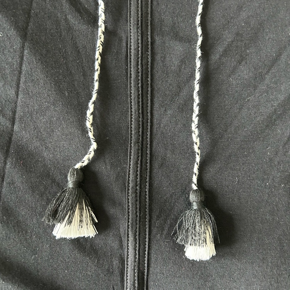 NWT LOFT Black Short Sleeve Tee. Size large. Black/white back tie with tassels. - Picture 12 of 12